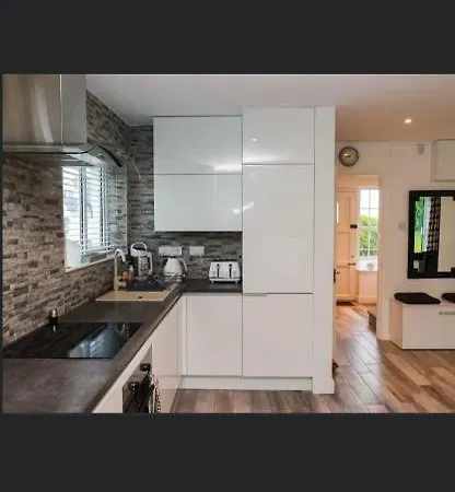 20 Cottage, East End * Ballybunion